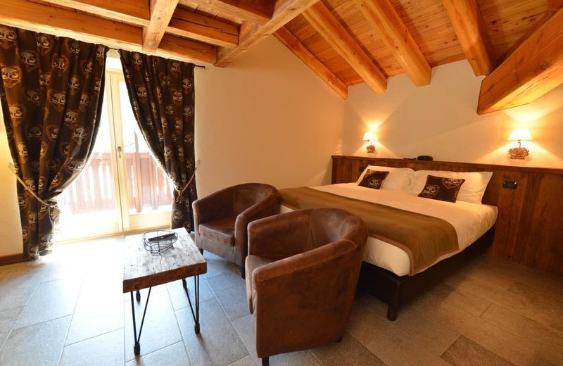 Hotel De La Tor