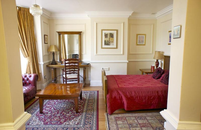 Acorn Guest House in Hull