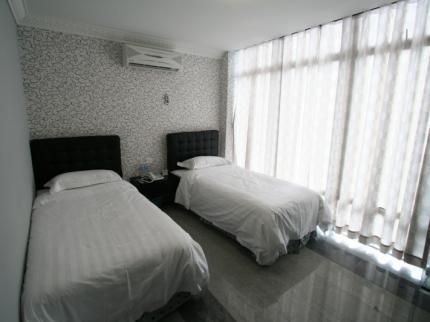 O'WEN HOTEL