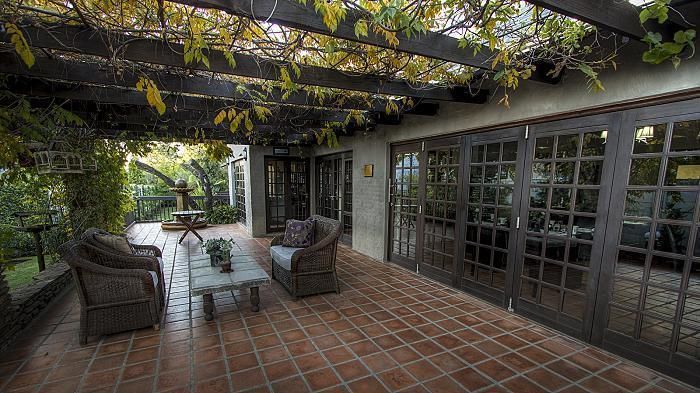 Outdoor Pictures 21