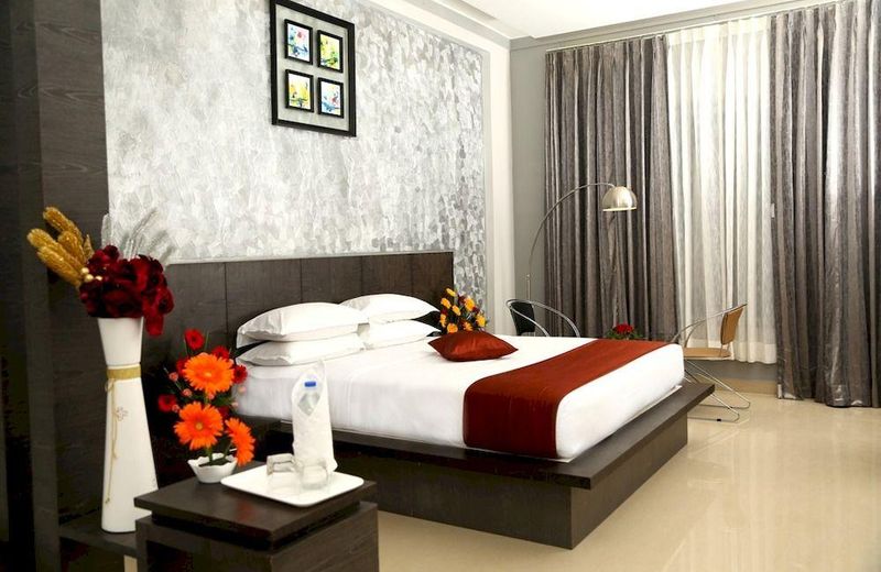 Goldray Sarovar Portico