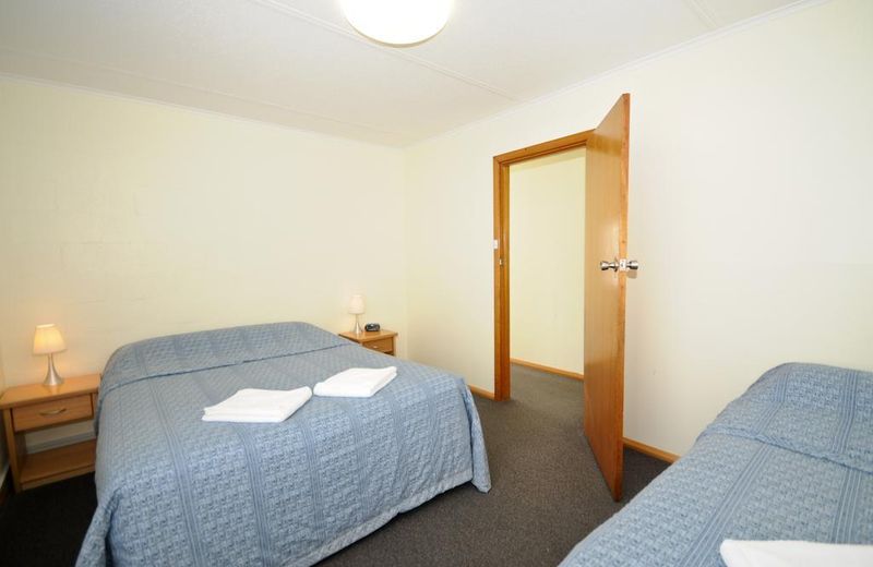 Martin Cash Motel