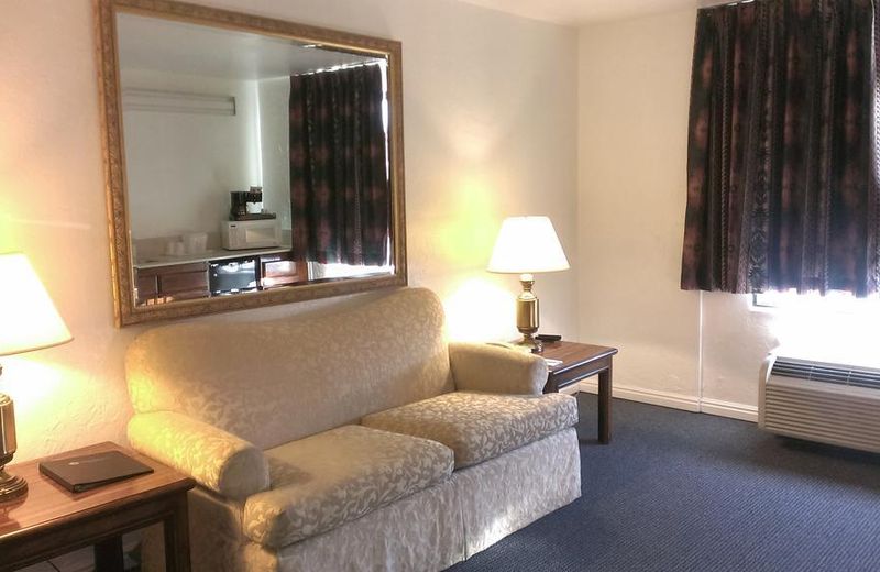 Airport Inn Hotel