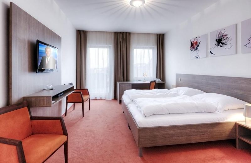 Hotel Lev