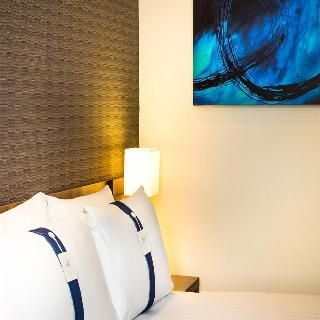 Holiday Inn Express Toulon - Est, an IHG Hotel