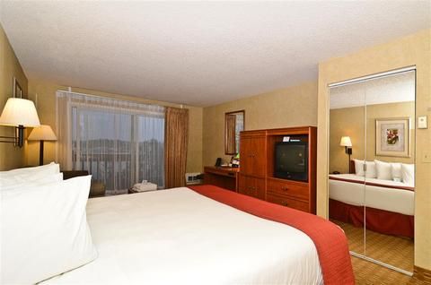 Best Western Pier Point Inn