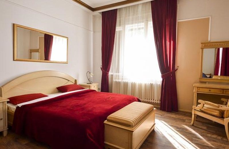 REZIME CIVILIZATION BOUTIQUE HOTEL