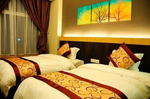 Lot 10 Boutique Hotel