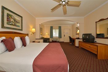Arbor Suites Medical Mile