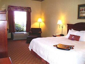 Hampton Inn Elkton