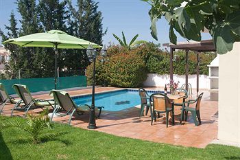 REGINAS EXCLUSIVE VILLAS