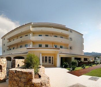 AHR Baja Hotel & Spa Cannigione