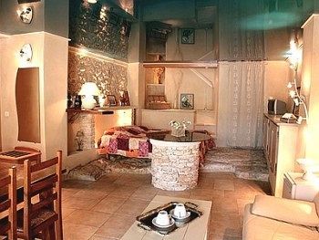 Logis Le Mas Et La Flambee Du Luberon