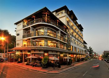 Outdoor Pictures 24