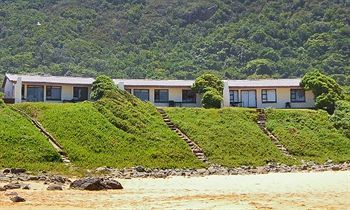 Picnic Rock Seaside Accommodation