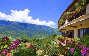 Outdoor Pictures 24