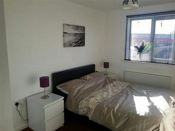 Bay Rooms