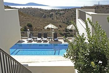 Lenikos Resort