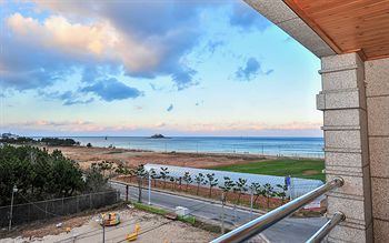 Sokcho Esher House Pension