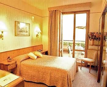 Relais Santa Chiara Hotel