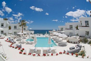 Lani's Suites de Luxe - Adults Only