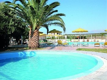 Tylissos Beach Hotel