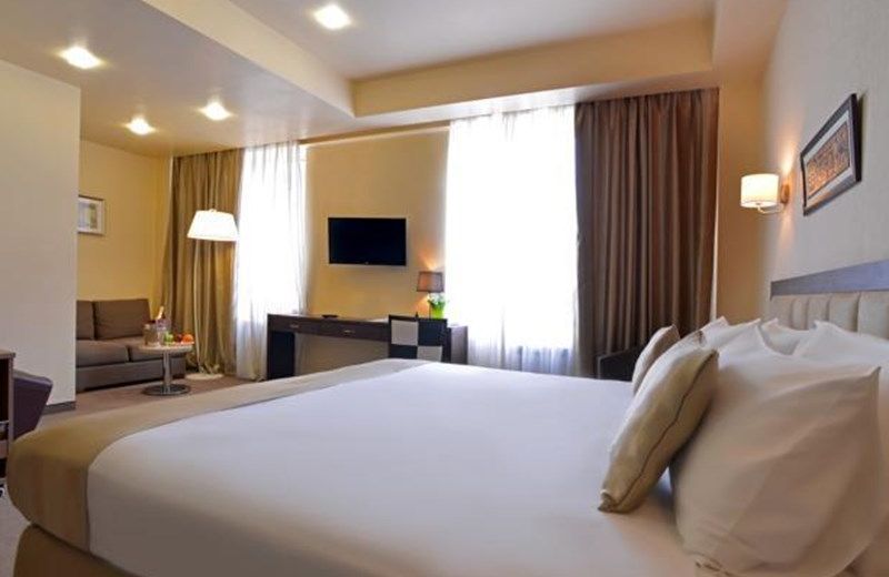 Minotel Barsam Suites