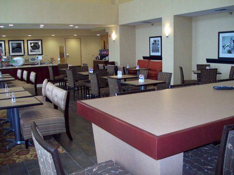 Hampton Inn & Suites Oakland Airport-Alameda