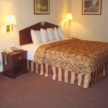 Boarders Inn & Suites by Cobblestone Hotels - Ashland City