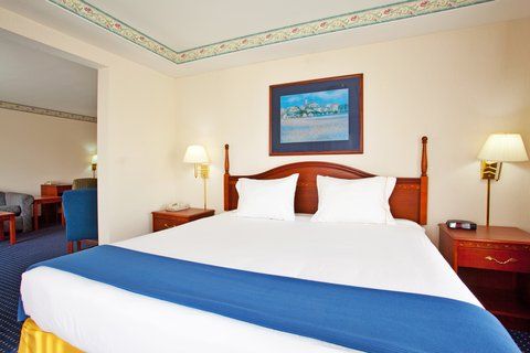 Holiday Inn Express & Suites New Buffalo, MI, an IHG Hotel