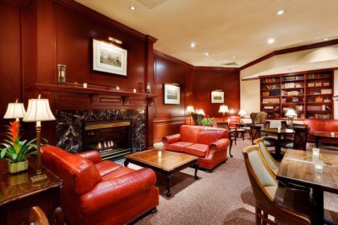 Crowne Plaza Providence-Warwick (Airport), an IHG Hotel