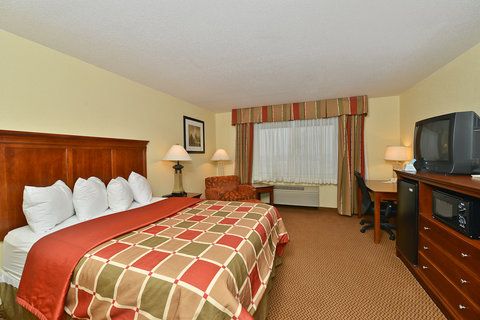 Ramada by Wyndham Platte City KCI Airport