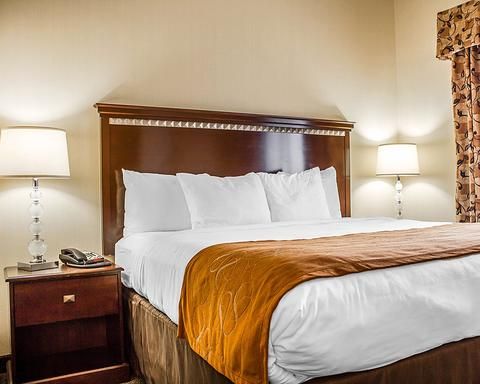 Holiday Inn - Cheshire - Southington, an IHG Hotel