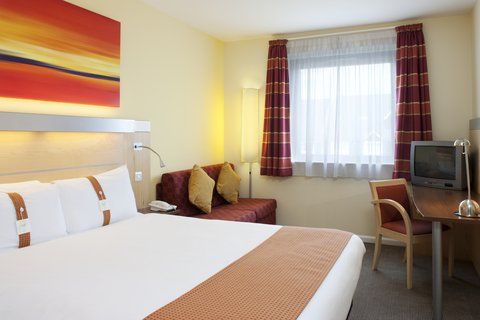 Holiday Inn Express Hemel Hempstead, an IHG Hotel