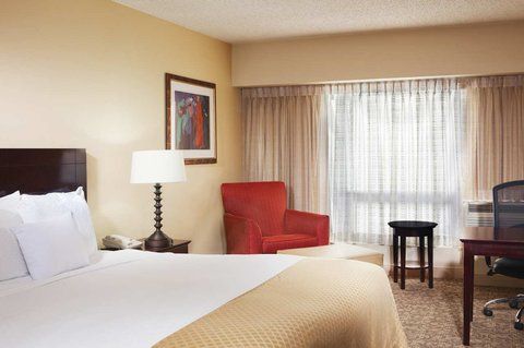 DoubleTree by Hilton New Orleans Airport