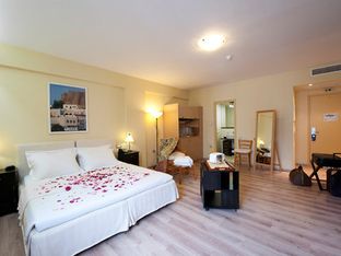 Hotel Image 2