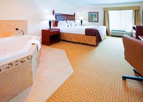 Holiday Inn Express & Suites Asheville Downtown, an IHG Hotel