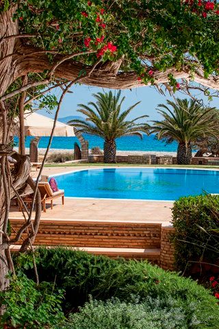 Finikas Hotel