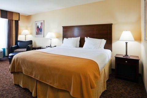 Holiday Inn Express Selma