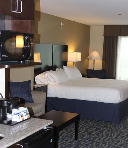 Holiday Inn Express & Suites Lebanon, an IHG Hotel