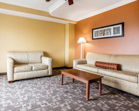 Comfort Suites Oceanside Camp Pendleton Area