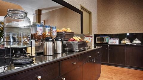 Best Western Royal Palace Inn & Suites