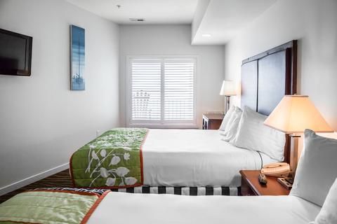 Island Inn & Suites, Ascend Hotel Collection