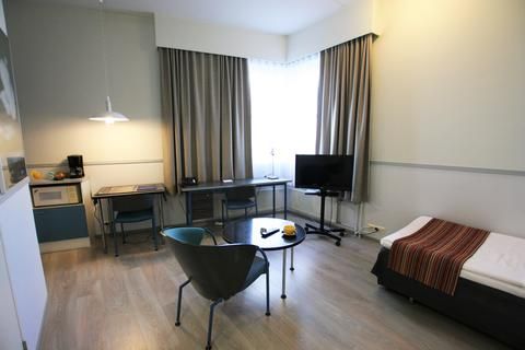 Skyline Airport Hotel