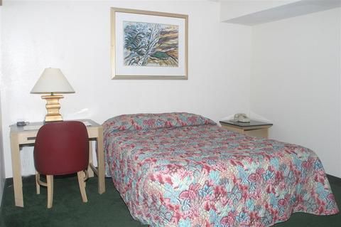 Holiday Inn Express Chesapeake - Norfolk, an IHG Hotel