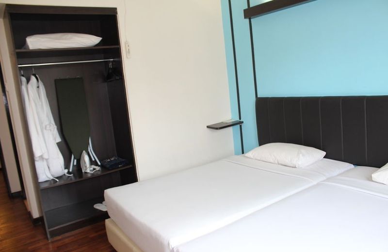Caribbean Bay Resort - Bukit Gambang Resort City