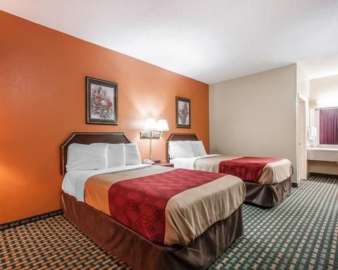 Econo Lodge Inn & Suites Northport