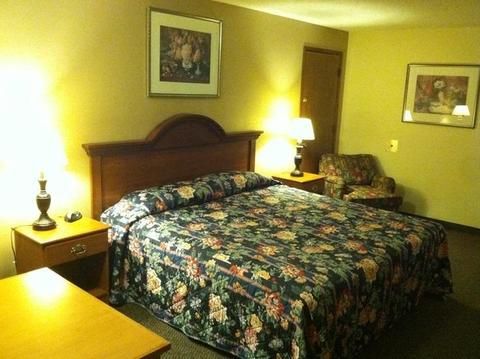Olympic Inn & Suites