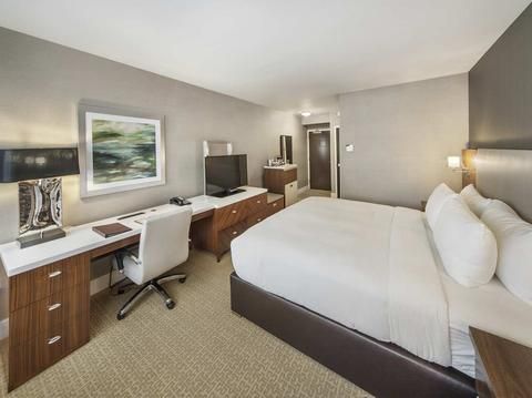 DoubleTree by Hilton Nanuet