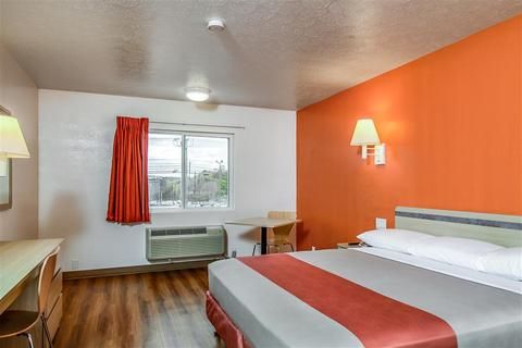 Motel 6 Boston West - Framingham